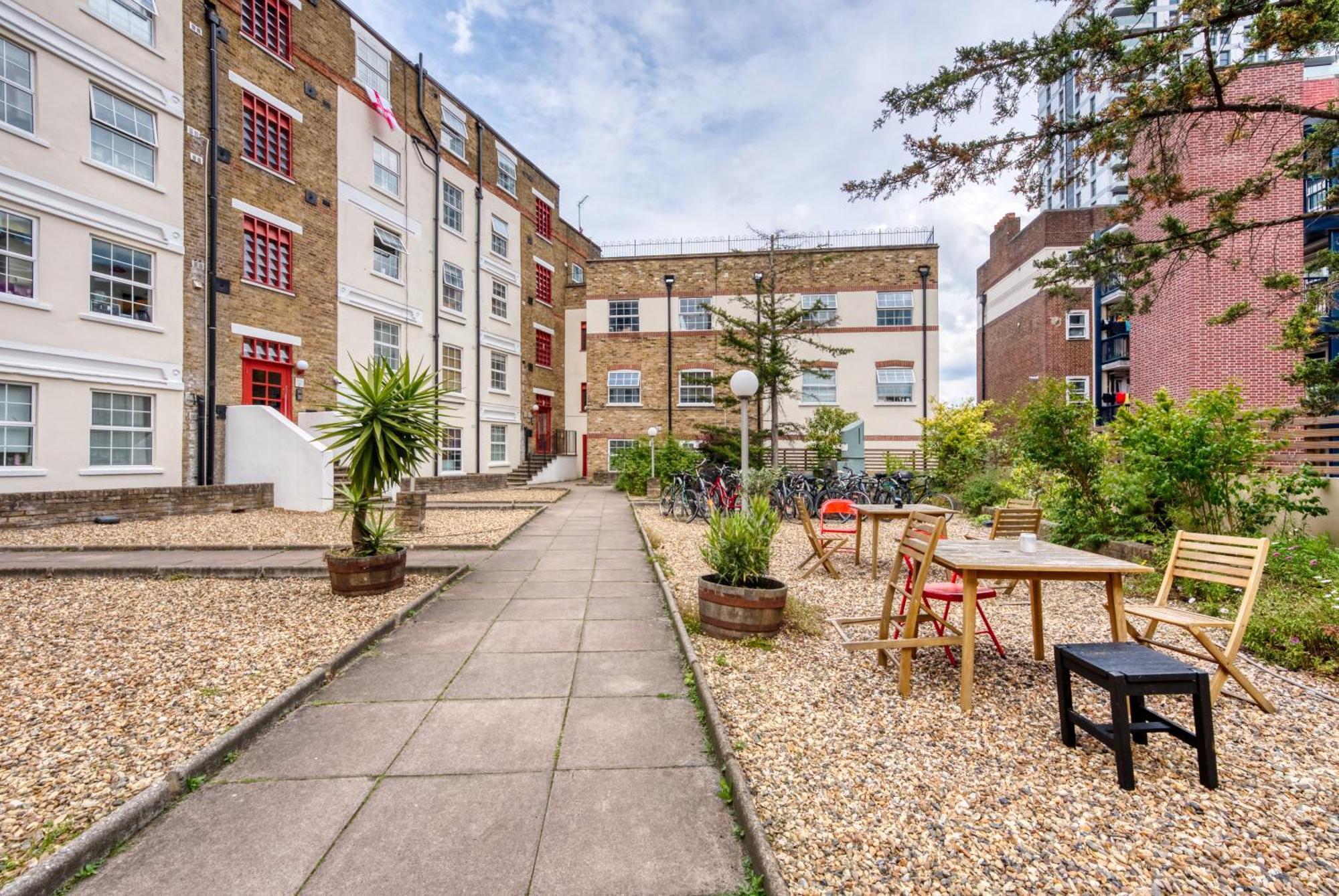 Chic 2 Bedroom Apartment Near Liverpool Street By Gold Stays Londres Exterior foto